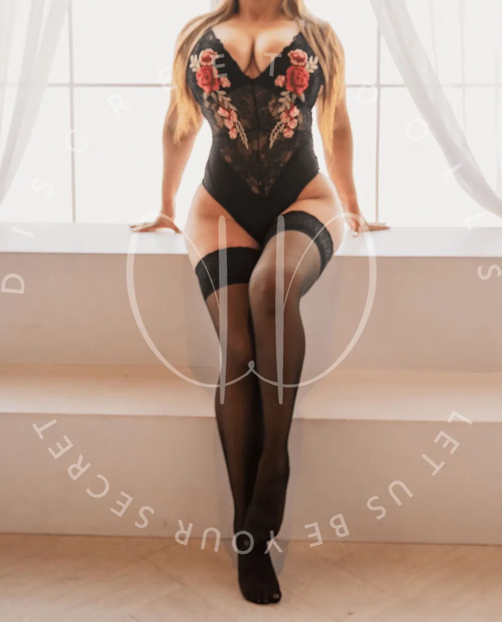 Escorts Toronto, Ontario Naomi