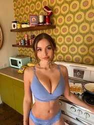 Escorts Mobile, Alabama Samantha let’s warm up together..