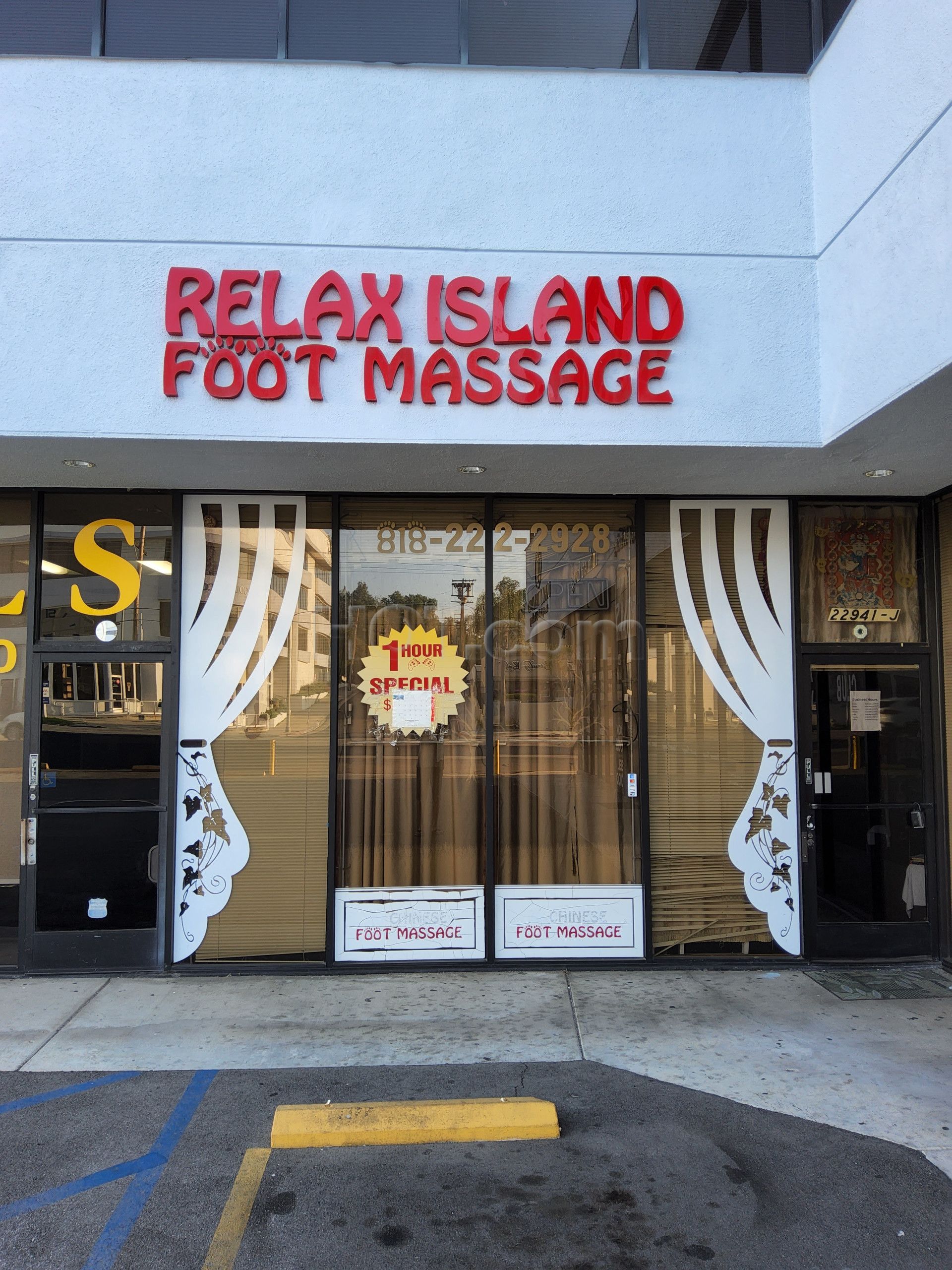 Woodland Hills, California Relax Island Foot Massage