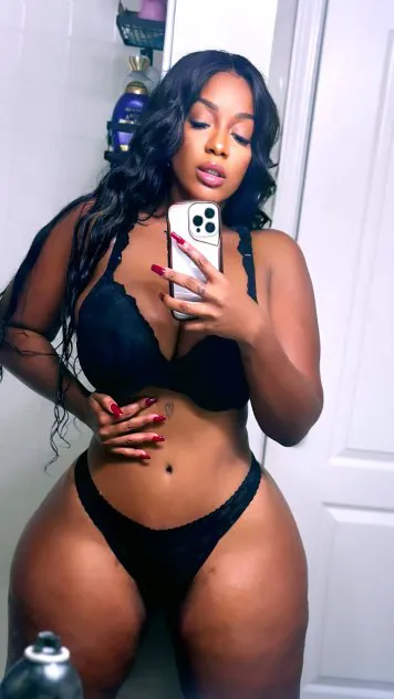 Escorts Dallas, Texas Queen  | Im a single woman looking for have fun and make your dream come true