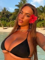 Escorts Portland, Oregon Dangerously cute, fatally sexy 😈