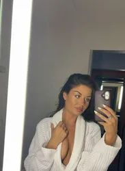 Escorts Red Deer, Alberta Valery