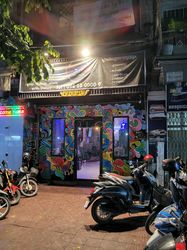 Beer Bar / Go-Go Bar Phnom Penh, Cambodia Blue Pub