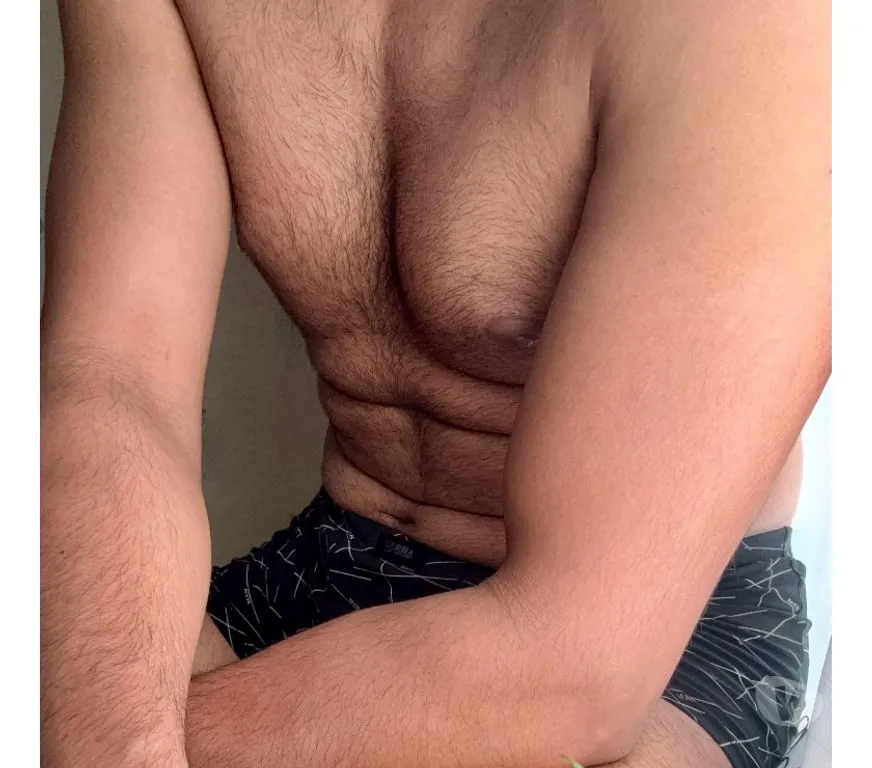 Escorts Romford, England Coolbidude – Big, Thick & Curved 7” Top & Bottom Outcall