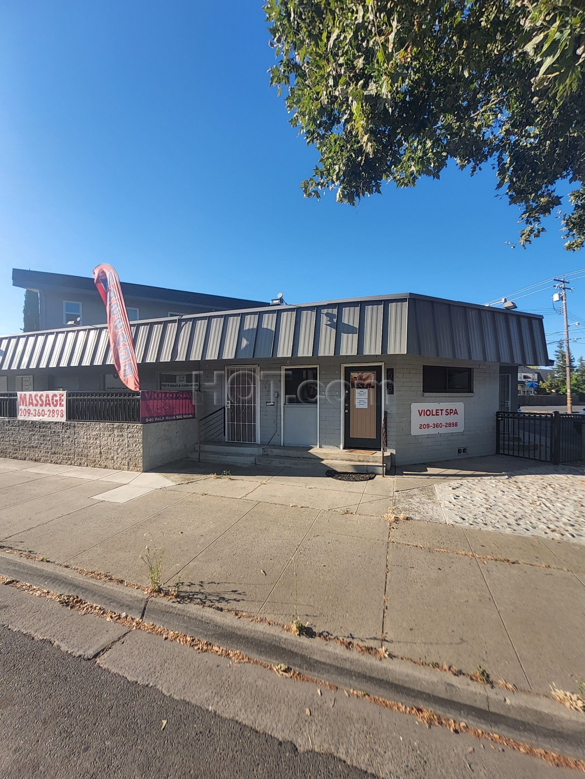 Modesto, California Violet Spa