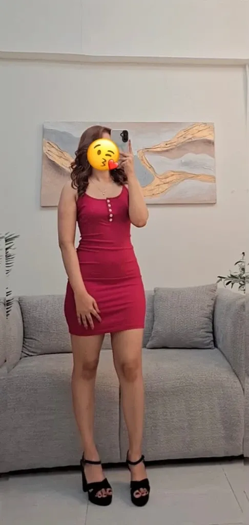 Escorts Dubai, United Arab Emirates Nia a young confident