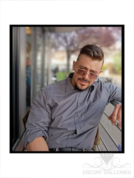 Escorts Koeln, Germany null