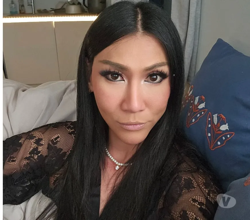 Escorts Birmingham, England HOT ASIAN TRANS MODEL 🔥