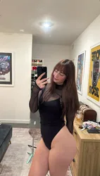 Escorts Peterborough, Ontario Hook up and I do party