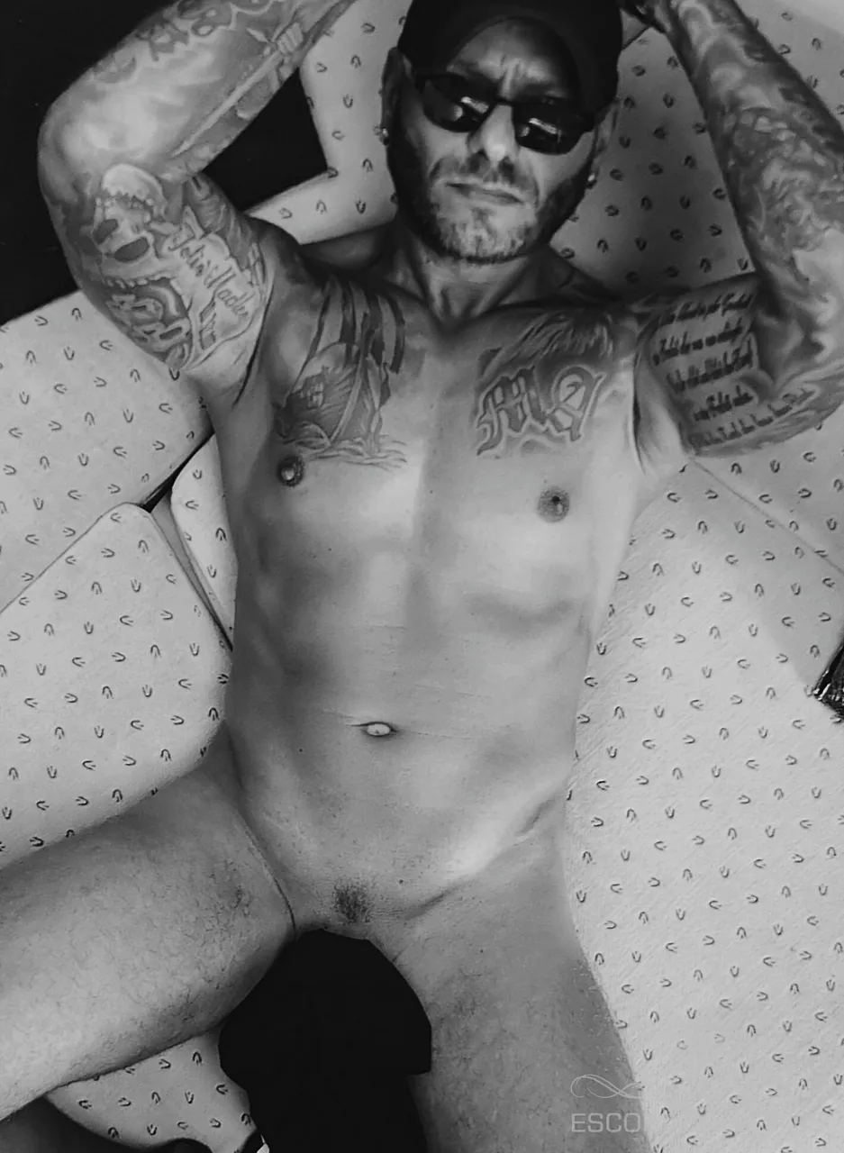 Escorts Berlin, Germany null