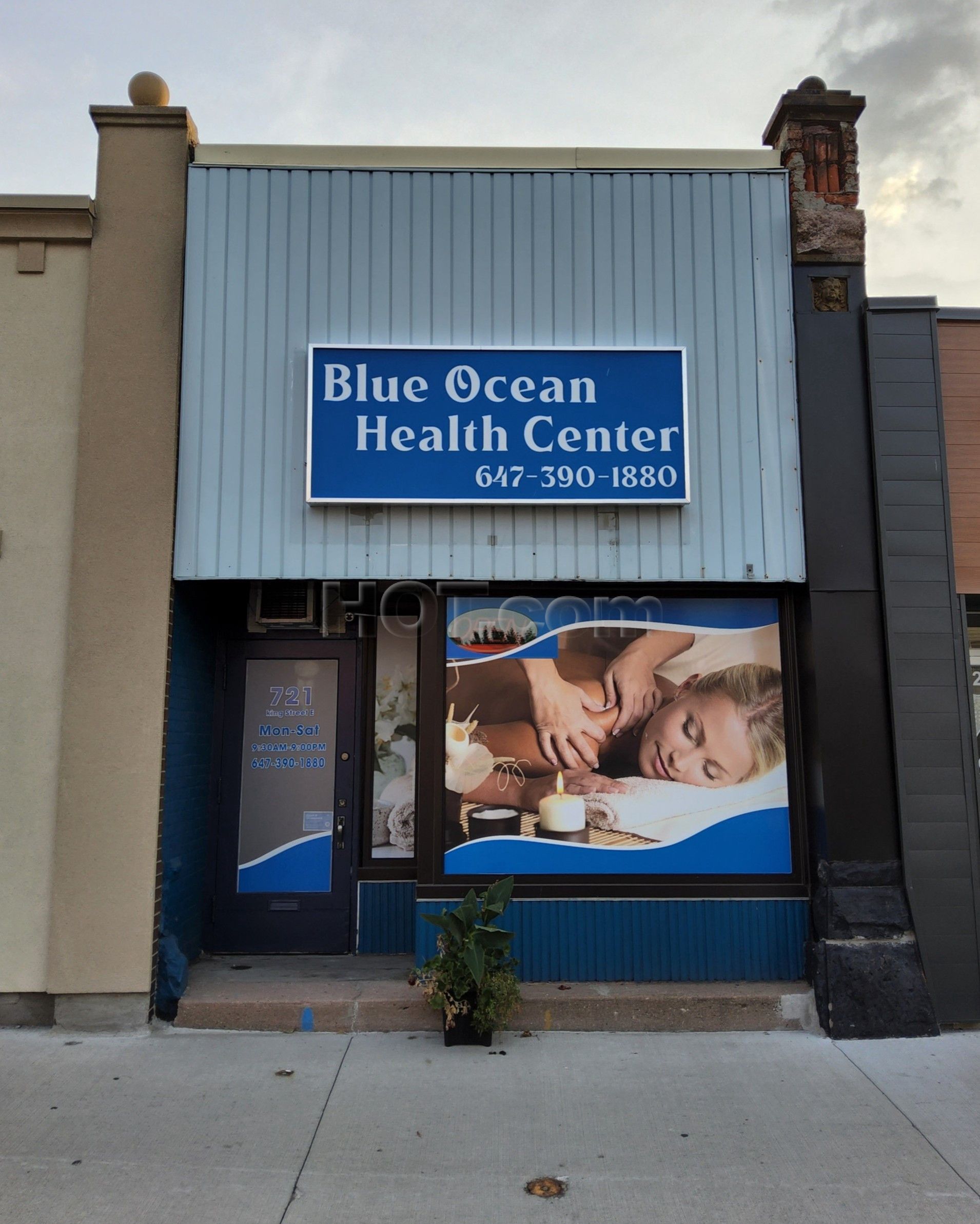 Cambridge, Ontario Blue Ocean Health Center