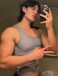 Escorts London, England cutehotboy69