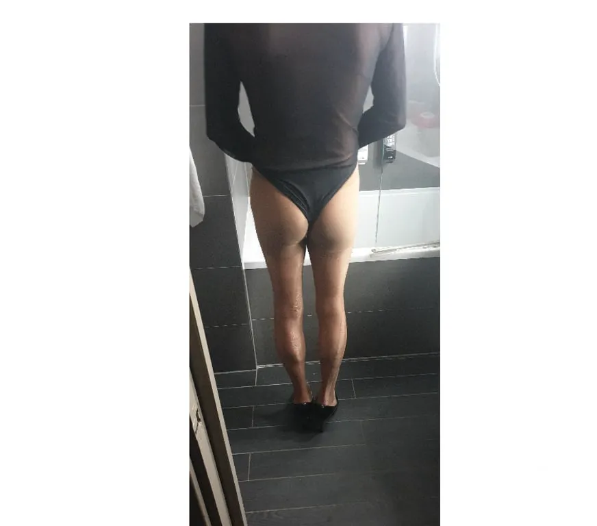Escorts Watford, England HOT transvestite Massage Heathrow Hayes no texting
