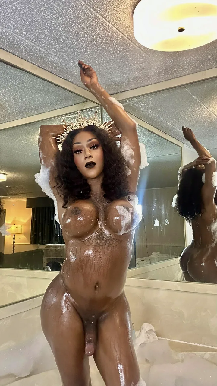 Escorts Detroit, Michigan SterlingHeights Hung
