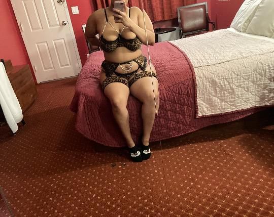 Escorts West Chester, Pennsylvania 💦👅 Last Day Papi,Let Me Slob On That Knob Papi,Busty Dominican Bbw Mami W/ 38DDD's,Leaving At 9PM 👅💦