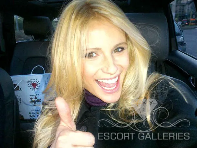 Escorts Paris, France Anna