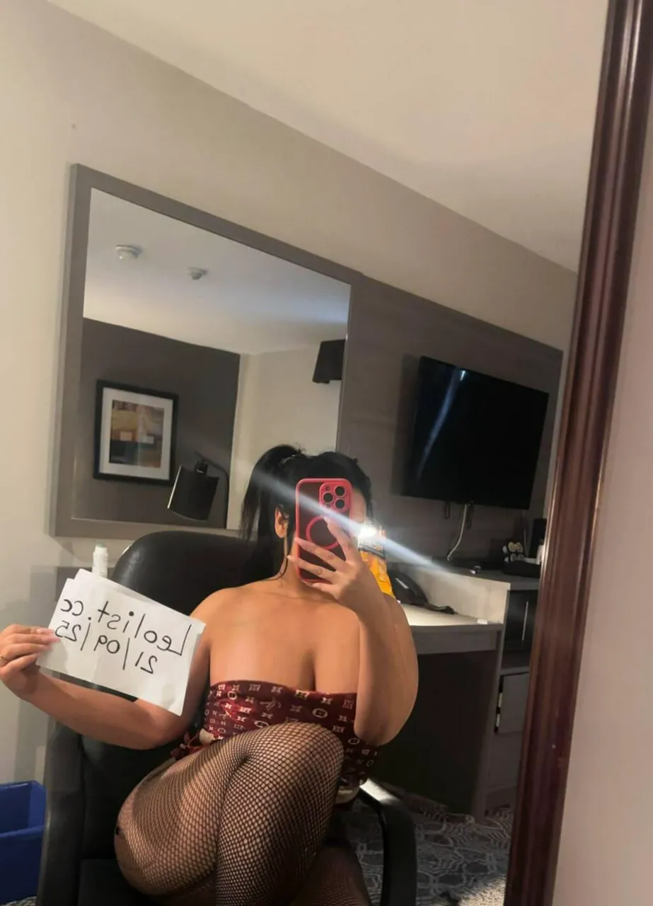 Escorts Calgary, Alberta Daniela