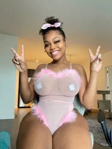 Escorts Des Moines, Iowa I’m juicy Hot ?Creamy ?Sexy And Available